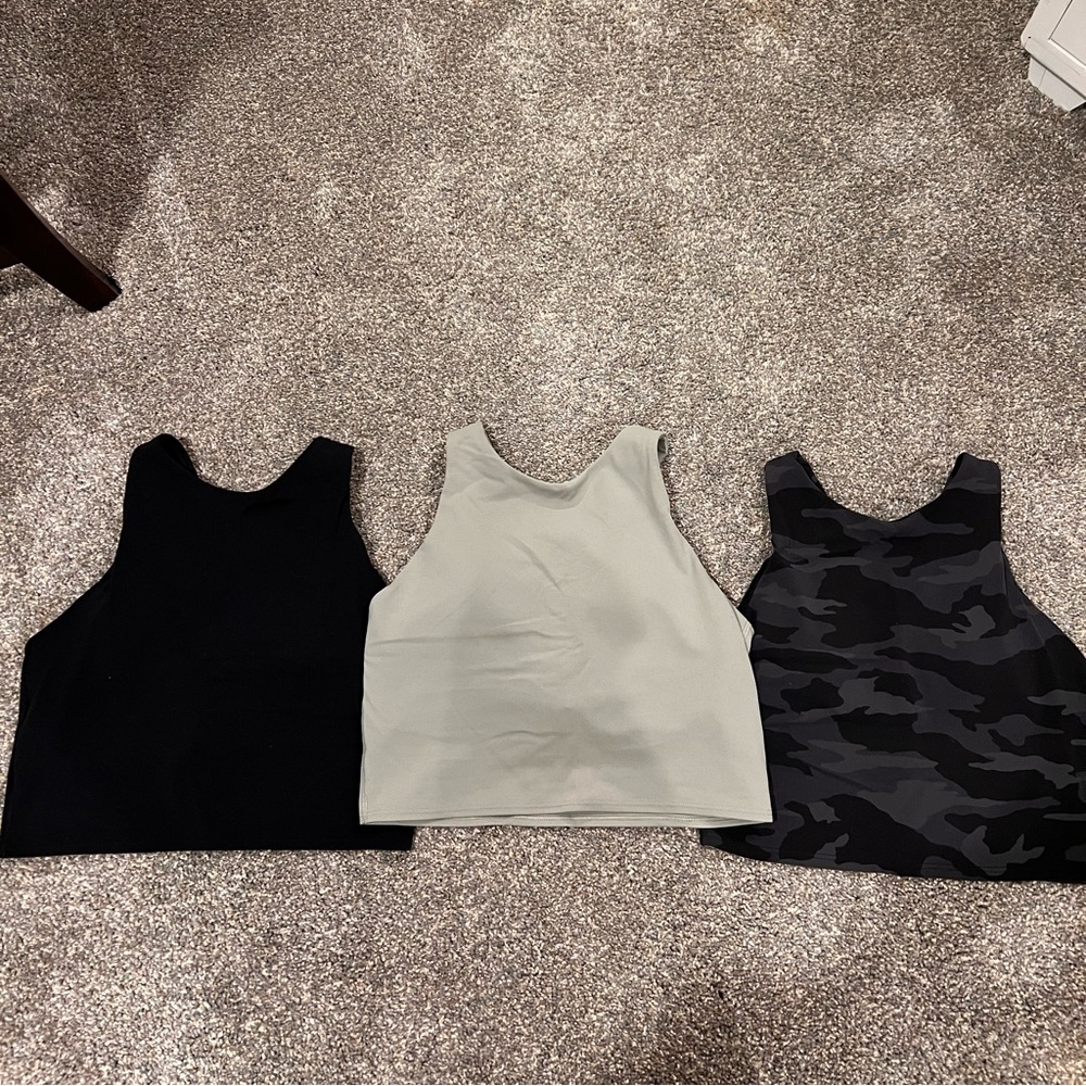 Athleta Cropped Workout Tops